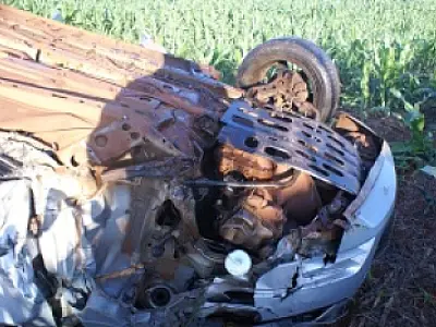 Jovem sobrevive a capotamento na MS-376
