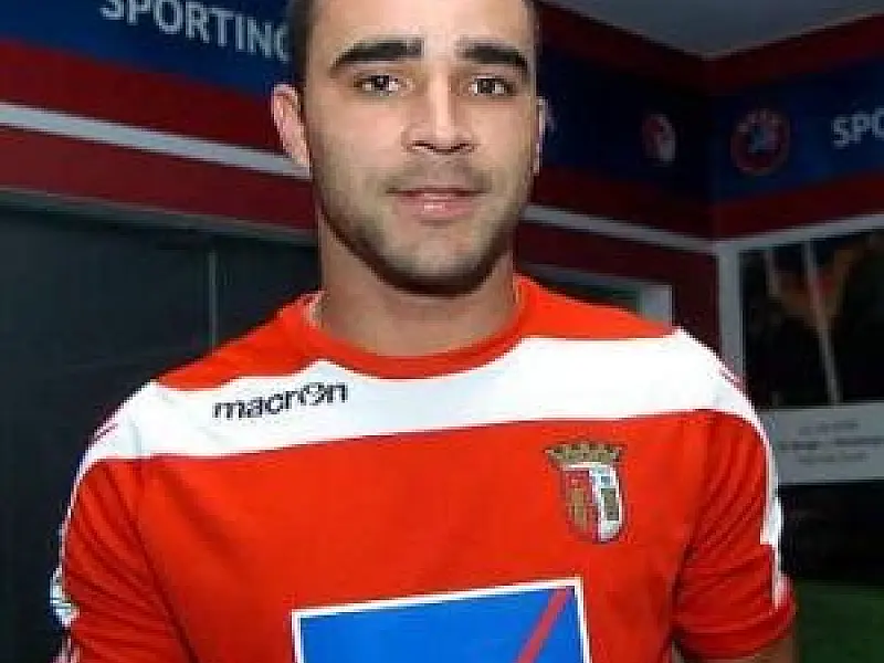 Jogador de Angélica é contratado por time de Portugal