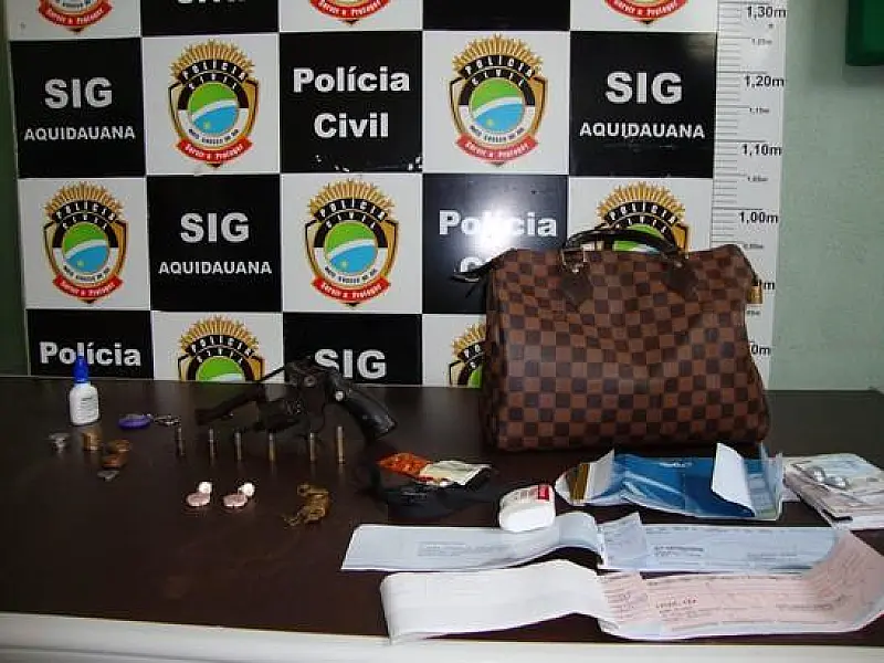 Polícia prende acusados de roubar agência dos Correios  em Aquidauana