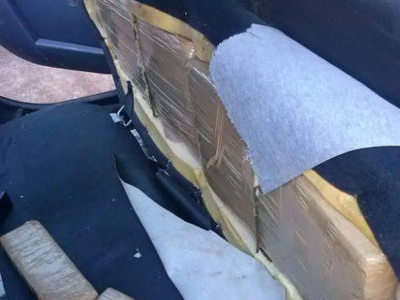PM apreende veículo com droga na MS-141 em Angélica