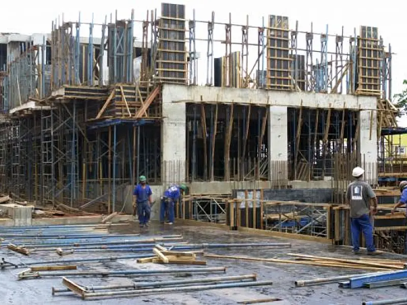 Inflação da construção fica em 0,14% em fevereiro, diz FGV