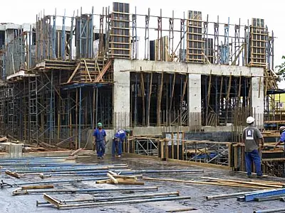 Inflação da construção fica em 0,14% em fevereiro, diz FGV