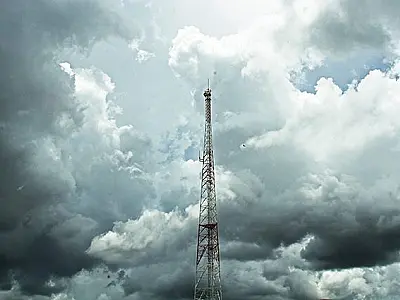 Primeiro dia do outono terá chuva, muitas nuvens e máxima de 30°C
