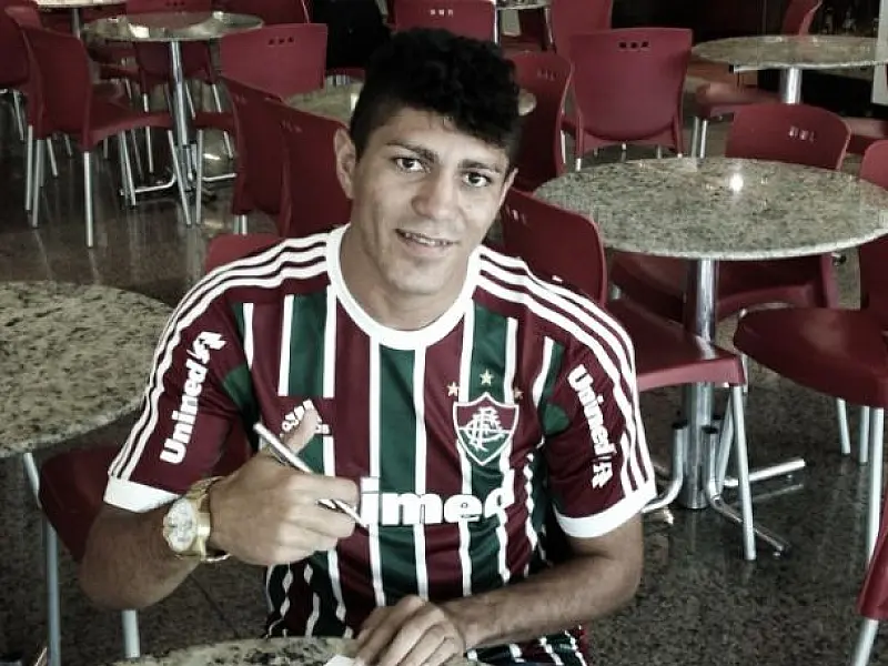 Fluminense contrata ex-volante Edson do São Bernardo