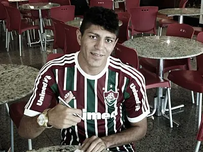 Fluminense contrata ex-volante Edson do São Bernardo