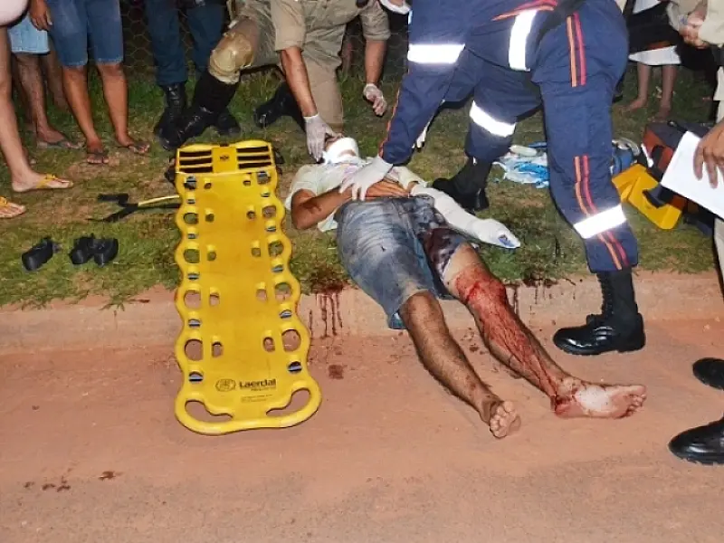 Jovem fica ferido ao se envolver em acidente no Vila Bela