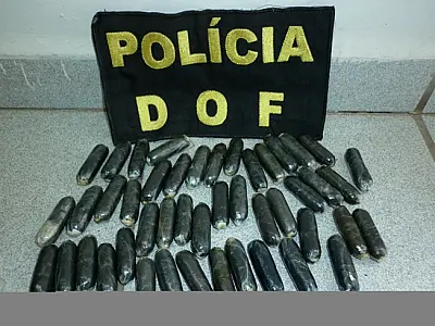 DOF prende em ônibus homem que ingeriu 50 cápsulas de cocaína