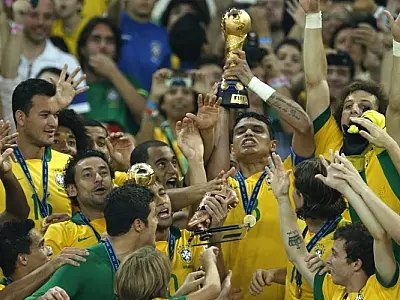 Brasil vence Espanha e conquista a Copa das Confederações