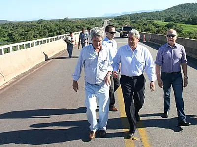 Governador garante recuperação da ponte em Corumbá