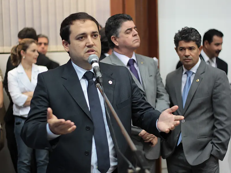Projeto de lei que proíbe frisagem de pneus vai à sanção