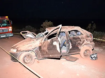 Em Coxim, jovem morre após capotar veículo