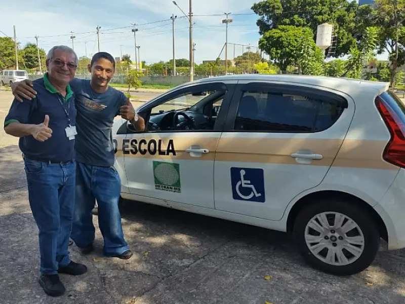 CNH MS Social celebra mais um habilitado PcD