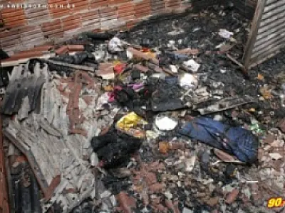 Homem coloca fogo em casa com esposa e filha dentro