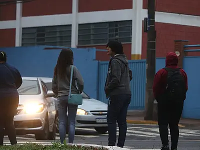 Temperaturas permanecem amenas e quinta-feira tem probabilidade de chuva fraca a moderada