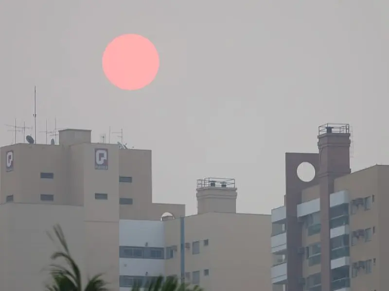 Sob nuvens e camada de fumaça, sexta-feira tem previsão de sol em Mato Grosso do Sul