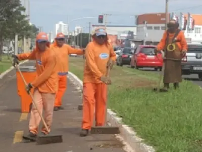 Garis comemoram seu dia com exemplo, dedicação e profissionalismo