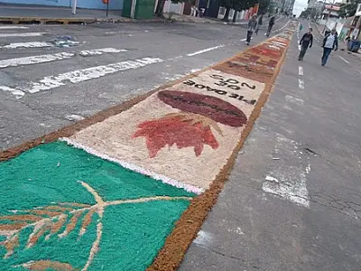 Missa de Corpus Chisti recebe mais de dois mil fieis