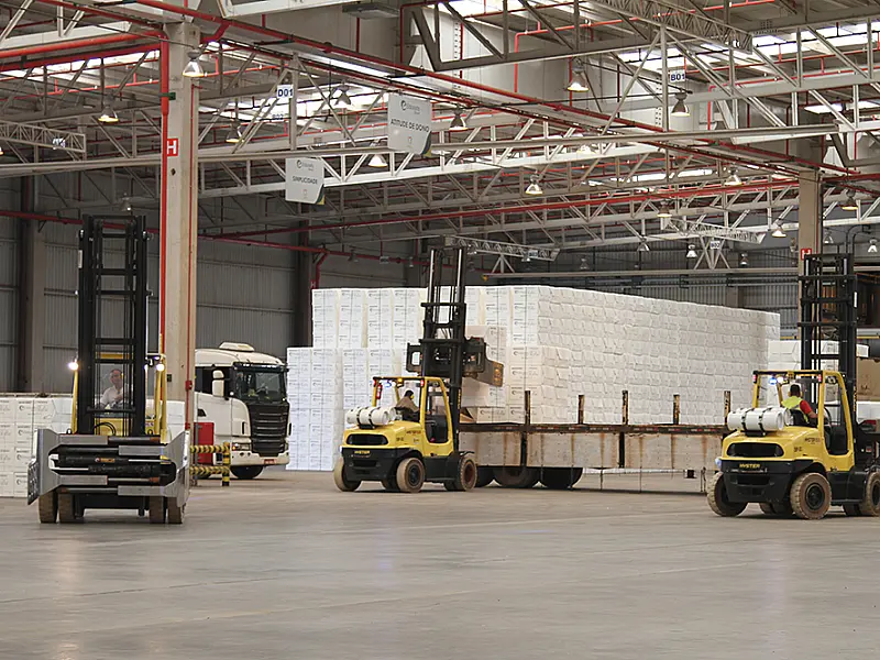 Exportação estadual de industrializados volta a aumentar 8% em setembro