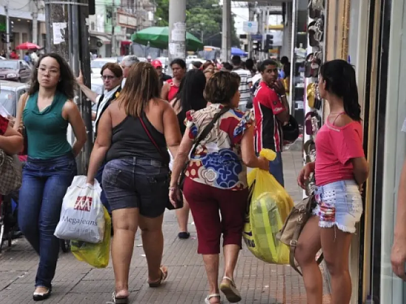 Comércio espera bons resultados em junho para encerrar semestre