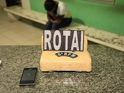 Adolescente é apreendida com pasta base de cocaína em Coxim