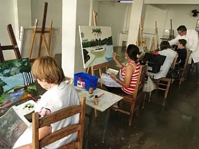 Centro Cultural abre inscrições para oficina de Pintura em Tela