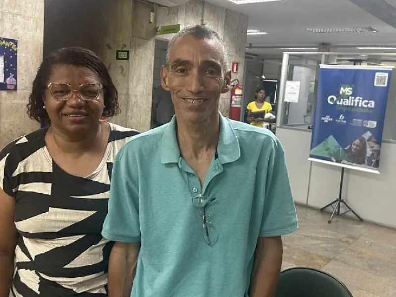 Mercado aquecido 'abraça' até quem vem de fora e casal garante emprego no Feirão da Empregabilidade