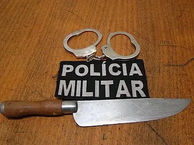 Jovem com mais de 25 passagens é flagrado furtando carne