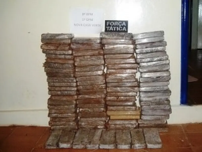 Quatro pessoas são detidas com mais de 80 quilos de droga em Nova Andradina