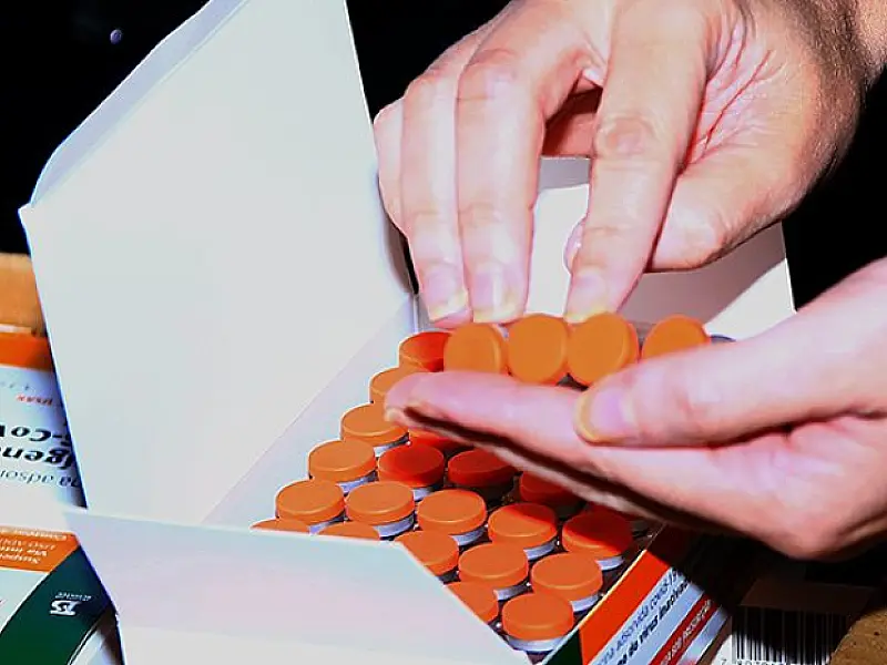 Após remanejamento, Secretaria de Estado de Saúde envia para municípios doses de Coronavac
