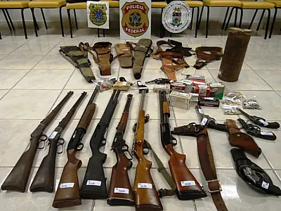 Polícia apreende 14 armas utilizada para caça em Corumbá