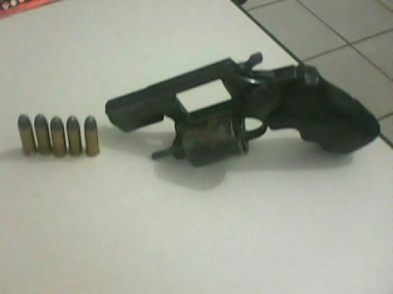PM apreende arma e munições na cidade de Camapuã