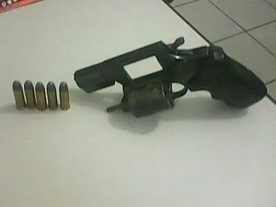 PM apreende arma e munições na cidade de Camapuã
