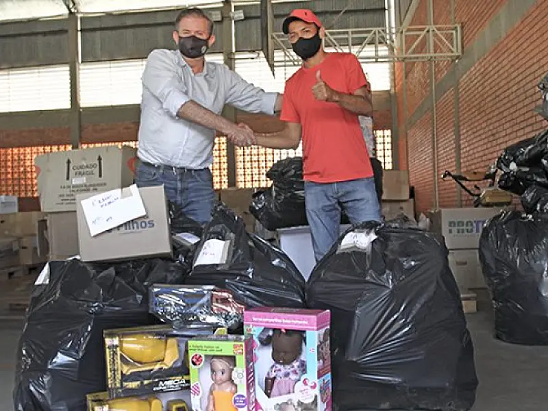 Mais de 21 mil brinquedos da campanha de Natal são entregues para associações e projetos sociais
