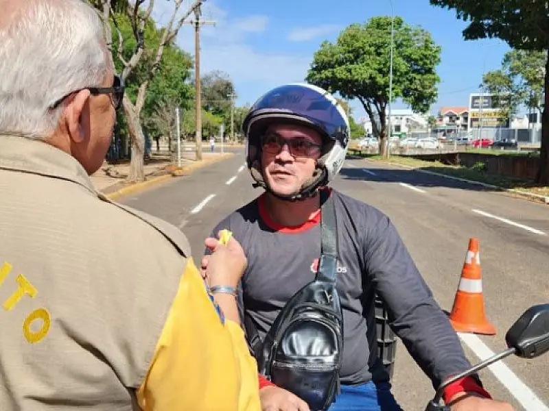 NO DIA DO MOTOCICLISTA, ABORDAGEM ALERTA PARA A PRUDÊNCIA NO TRÂNSITO