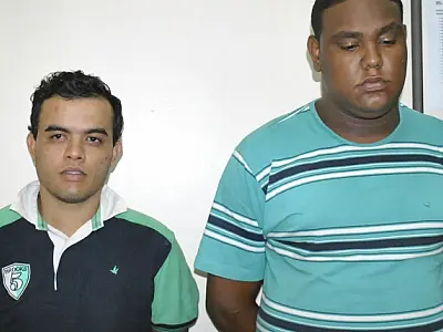 Dupla é presa com veículo de placas roubadas em Dourados