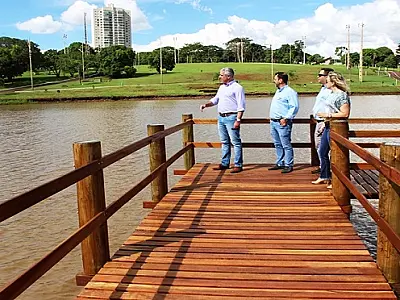 Visitantes já podem contemplar a beleza do lago do Parque das Nações Indígenas com a reforma dos decks