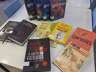 Livros de autoajuda, infanto-juvenis e pedidos no vestibular