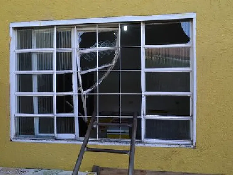 Jovem acaba preso pela PM após tentar furtar sorveteria de Coxim
