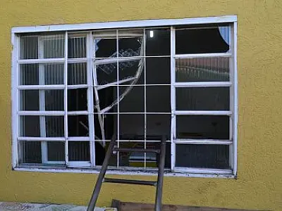 Jovem acaba preso pela PM após tentar furtar sorveteria de Coxim