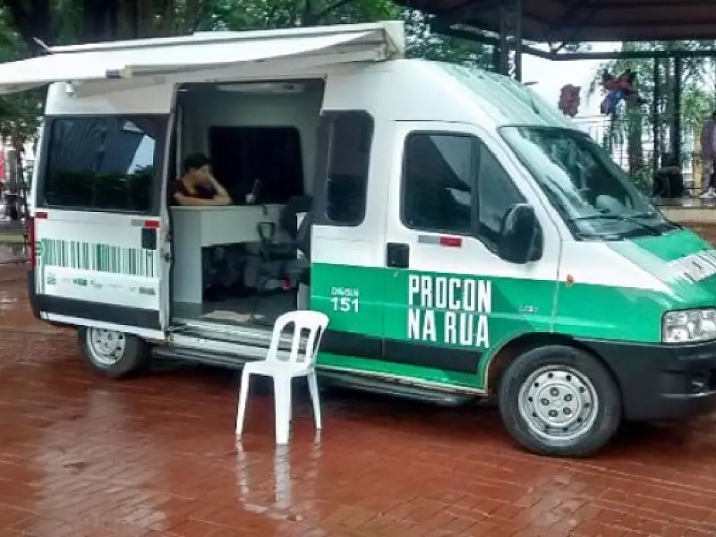 Na 1ª Feira do Trabalho, governo leva serviços e emissão de documento à população