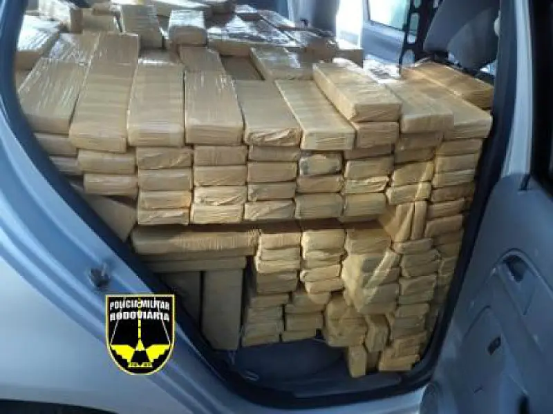 PMR apreende veículo com 1 tonelada de maconha em Amambai