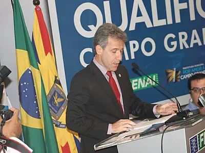 Em visita à Capital,ministro admite aumentar teto financeiro da Santa Casa