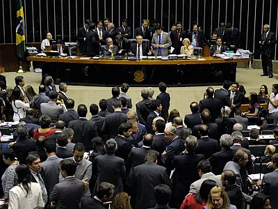 Congresso vai deliberar sobre cinco vetos na sessão desta terça-feira