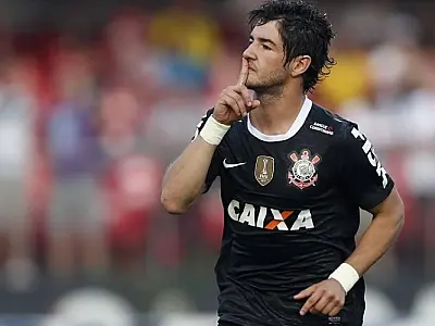 Presidente do Corinthians garante: "Pato vai jogar"