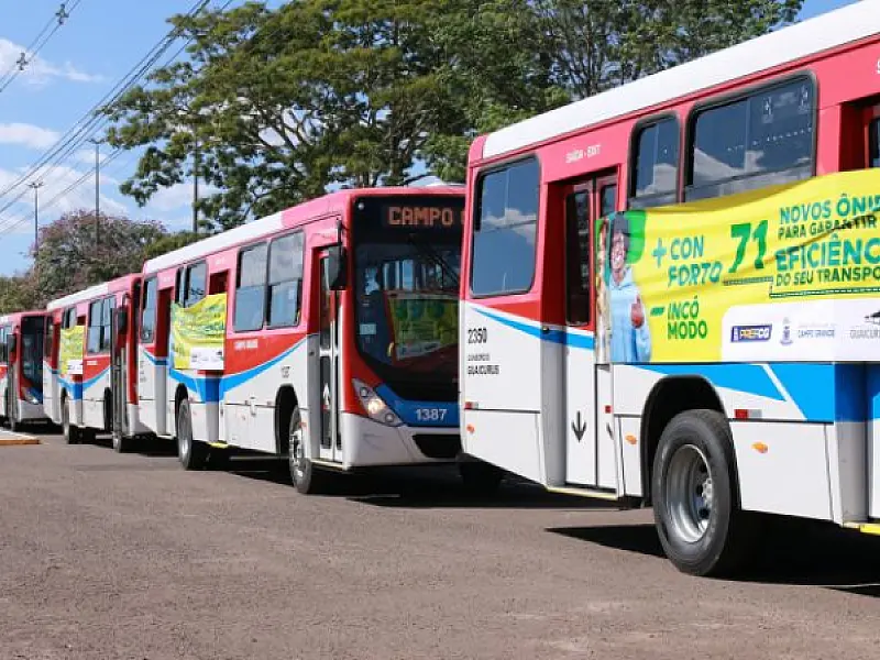 COM NOVOS ÔNIBUS, PREFEITURA GARANTE MAIS SEGURANÇA E CONFORTO
