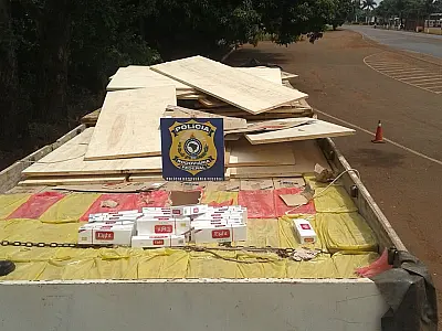 Motorista é preso com carga de cigarros
