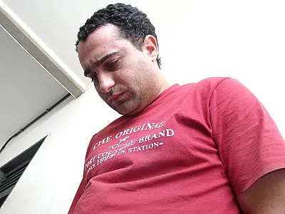 Pedófilo estupra crianças com consentimento da esposa gestante