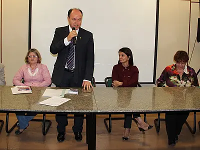 Mochi participa do II encontro dos conselhos municipais de Idosos