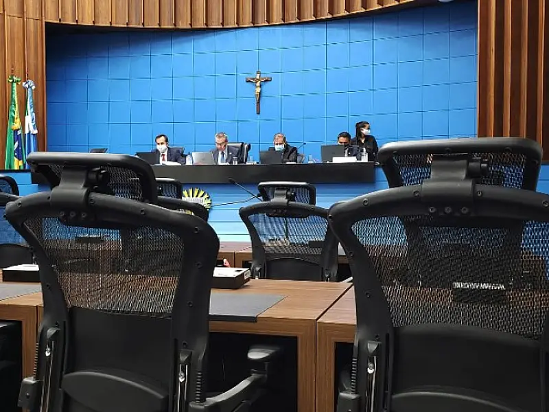 Deputados devem votar quatro projetos na sessão plenária desta quinta-feira

