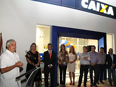 Delcídio participa da inauguração da CEF em Miranda